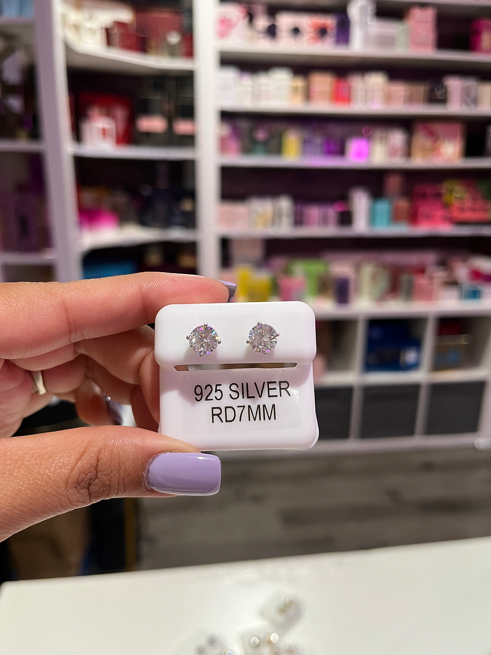 Thumbnail: 925 Stearling Silver Stud Earrings 