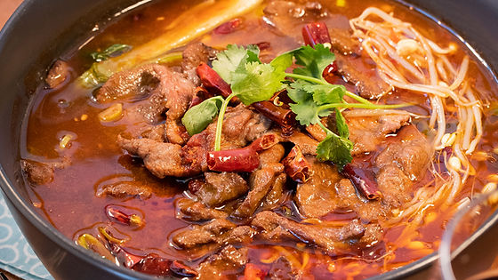 ★ 水煮牛肉Boiled Beef in Chili Soup 