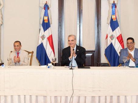 Mandatario destaca su compromiso con una administración más abierta y confiable, resaltando la reducción de los pagos de más de 45 a 26 días, con proyección a 18 y más del 95 % dentro del plazo.