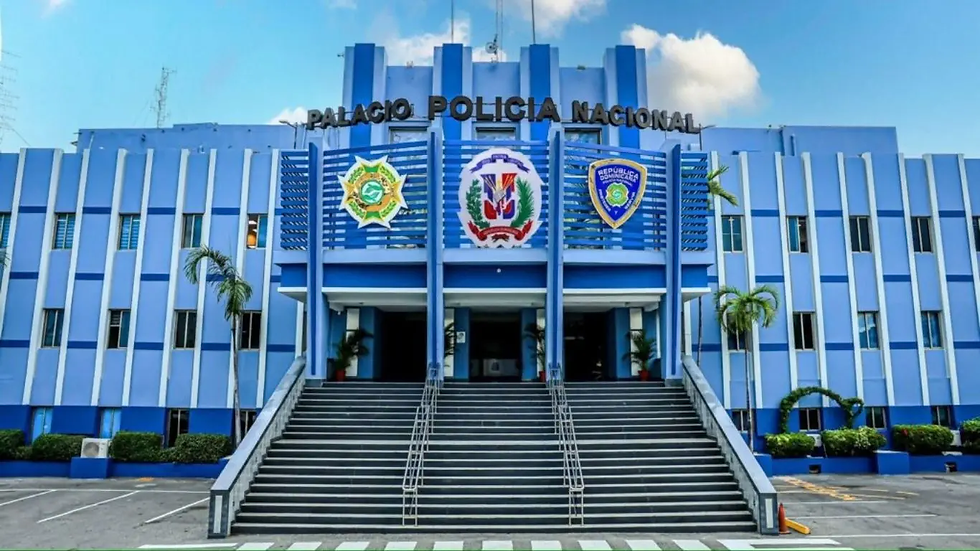 La Policía Nacional, en coordinación con el Ministerio Público y demás autoridades competentes, profundiza las investigaciones para esclarecer las circunstancias en que murió la joven Carolay Taveras Morel, hecho ocurrido en esta ciudad.