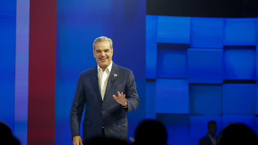 Presidente Luis Abinader mantiene liderazgo en el escenario político nacional