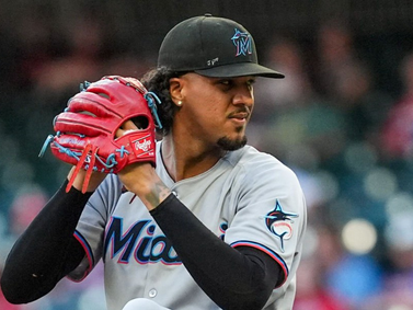 Eury Pérez se impone a los Rojos de Cincinnati