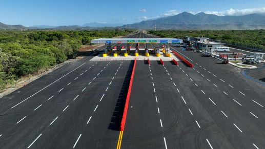Implementan flujo vehicular hacia el Sur en un solo carril en la circunvalación de Baní