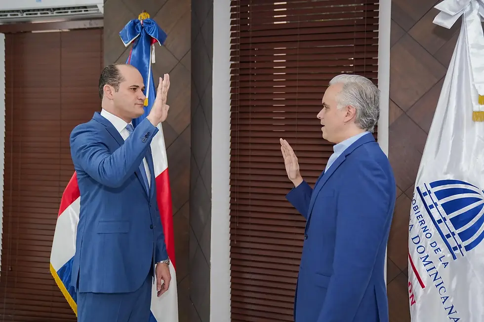 Juramentan a Adolfo Pérez como nuevo director del INABIE