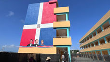 Contratistas de escuelas en la provincia Duarte denuncian falta de pago y advierten con cierre de centros educativos