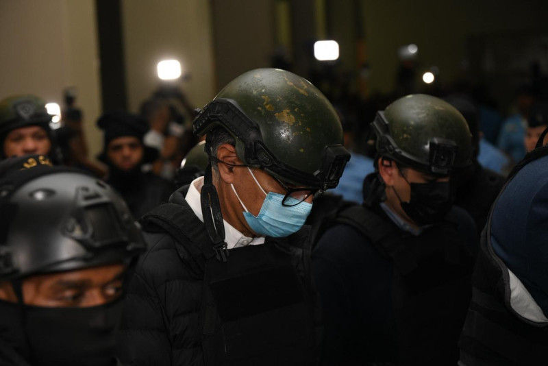 Tribunal envía a prisión preventiva a Santiago Hazim y otros seis imputados por caso SeNaSa