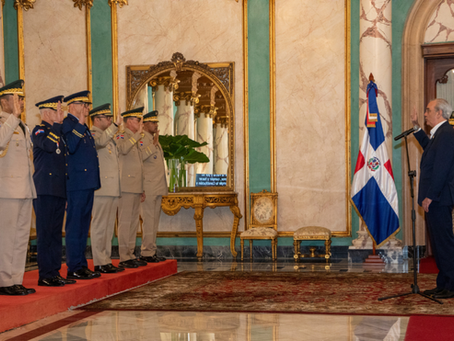 Juramentan a nuevos comandantes del Ejército y la Fuerza Aérea y al director de la Policía Nacional
