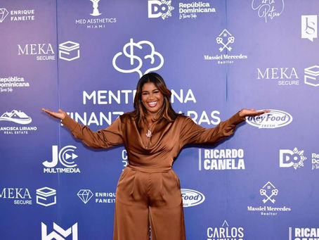 Conferencia “Mente Sana, Finanzas Claras” lleva orientación a migrantes en Florida