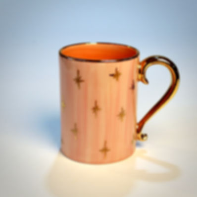 Mug with Rococo handle