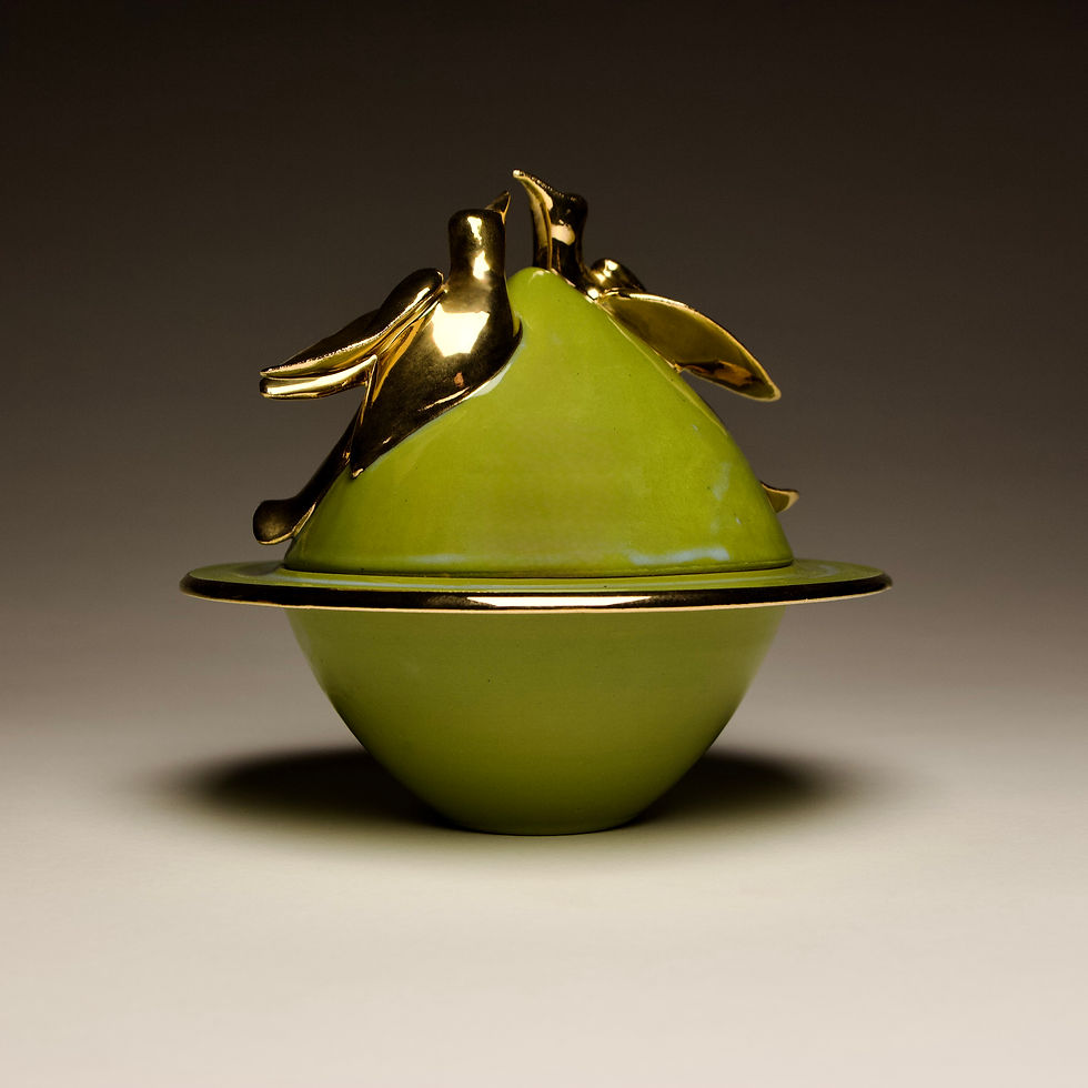 Thumbnail: Medium Lidded Bird Vessel
