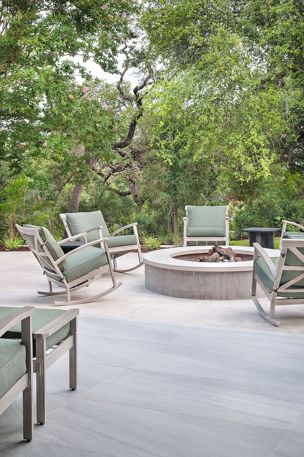 mineau-architecture-landscape-outdoor-firepit