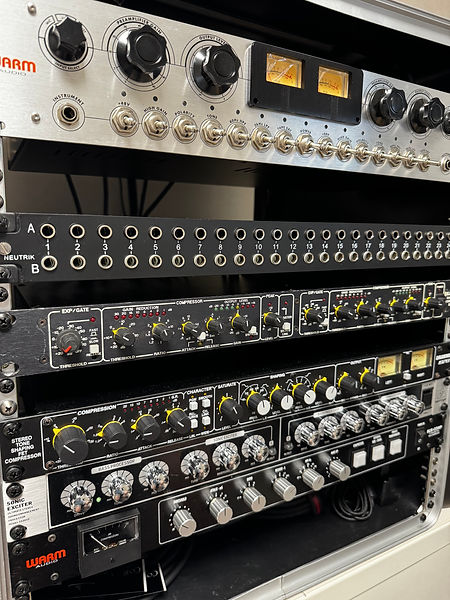 DXWAVE-outboard-gear01.jpeg