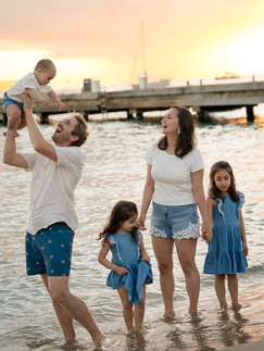 photo de famille au couché du soleil