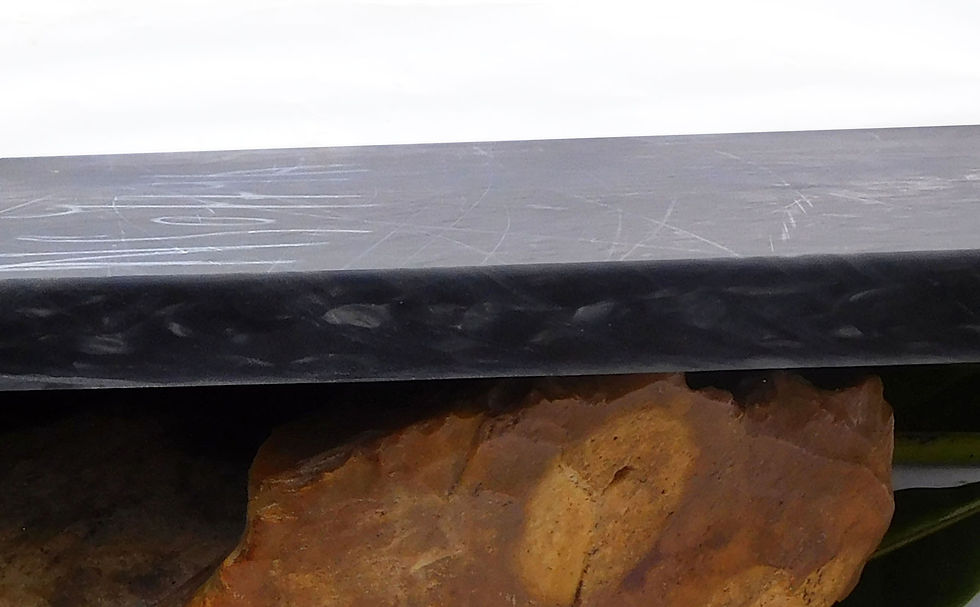 Miniature : Magnificient Plate SLATE  with Effect Grains