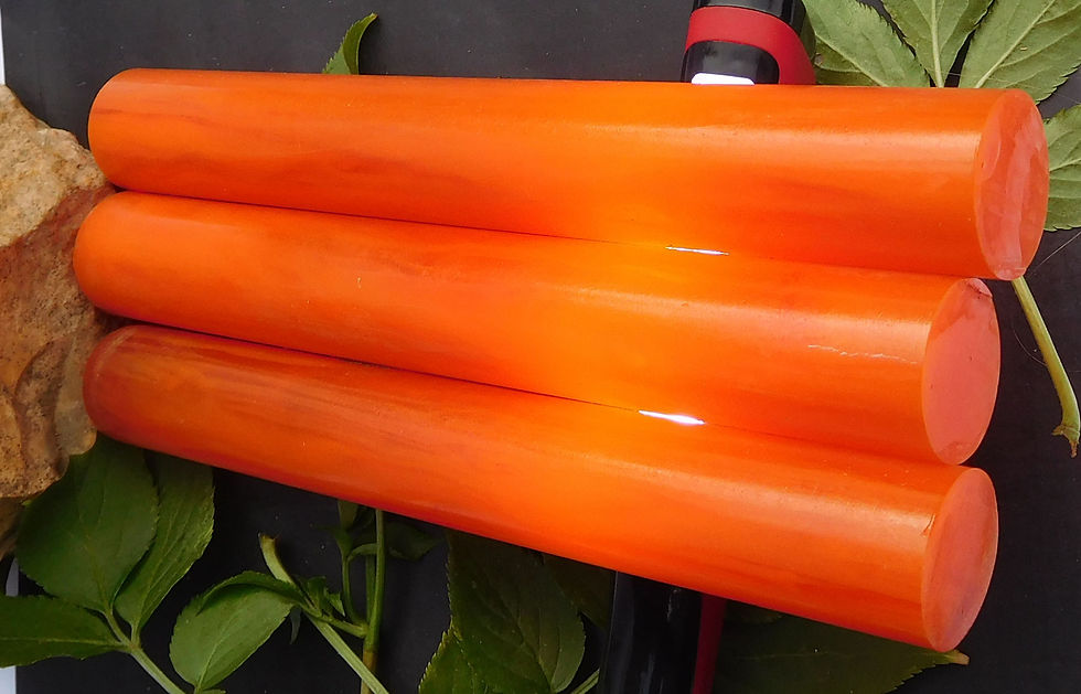 Miniature : AMBROLITE 3 Rods  Orange II  Brightly Translucent (Fr bakelite/ Catalin)