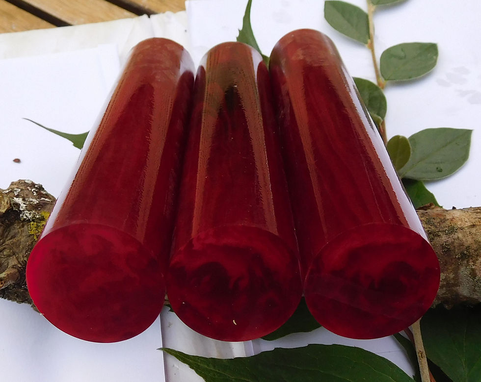 Miniature : AMBROLITE 3 Rods  Rubis Brightly  (French Catalin/ bakelite)
