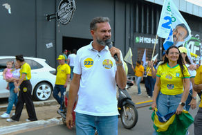 Bruno Scheid realiza caminhada em Vilhena na reta final da campanha