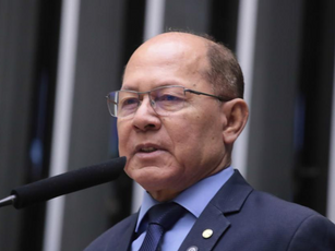 A DIREITA NÃO PARA, DEPUTADOS DÃO PRESENTE DE NATAL AO BRASIL E REVOGAM A LEI QUE RECRIOU O SEGURO OBRIGATÓRIO, ANTIGO “DPVAT”