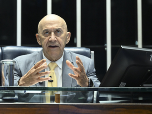 Confúcio Moura alerta para alta do feminicídio e defende educação como principal ferramenta de prevenção