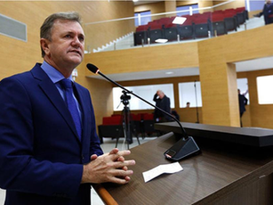 Deputado Luizinho Goebel destina R$ 410 mil para compra de medicamentos em Chupinguaia