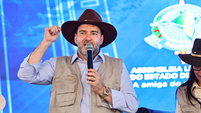 Alex Redano celebra aprovação de projeto que cria programa de regularização ambiental para a região do Umirizal
