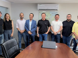 Luizinho Goebel participa de agenda com Secretário de Finanças em Vilhena para ouvir demandas de empresários e contadores