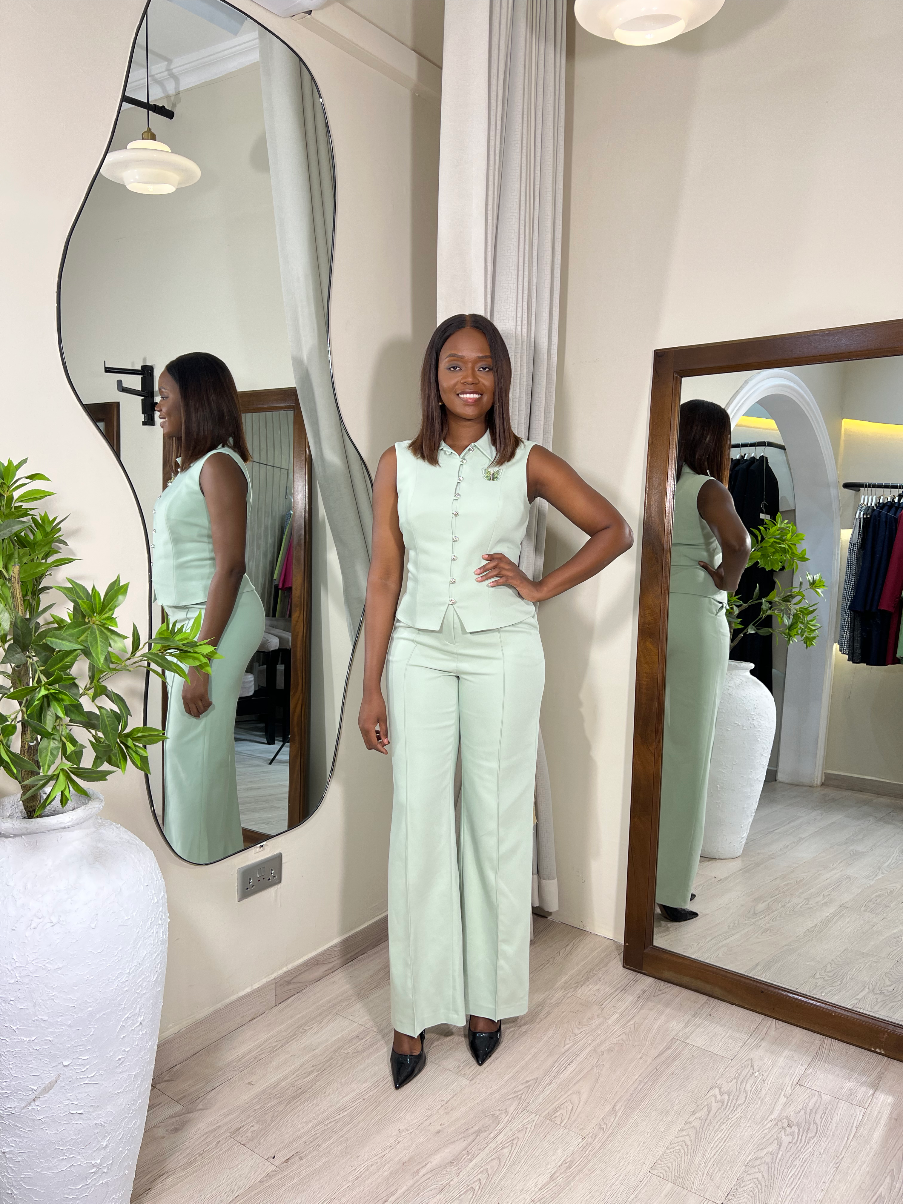 MINT GREEN SLEEVELESS TROUSER SUIT