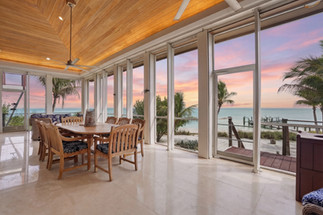 211 Kingfisher dining - salty approach airstrip