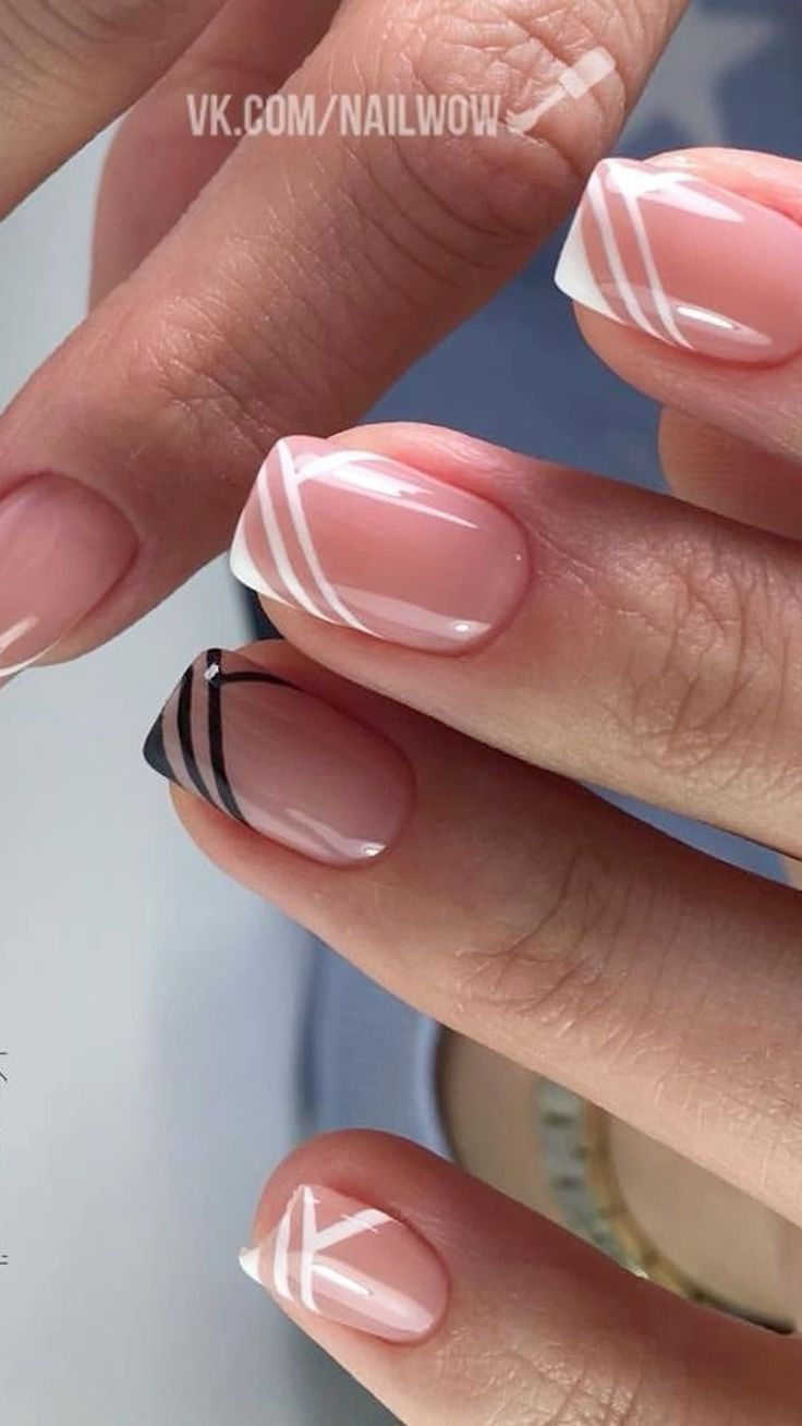 Black and White Lined French