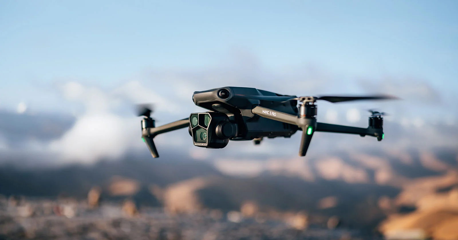 Mavic 3 Pro Cine.webp
