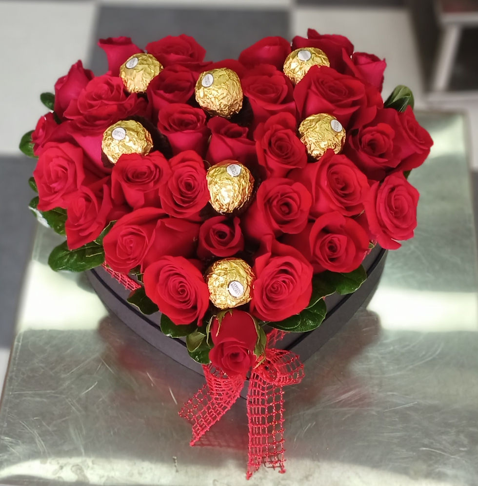 Miniatura: Caja Floral con Chocolates