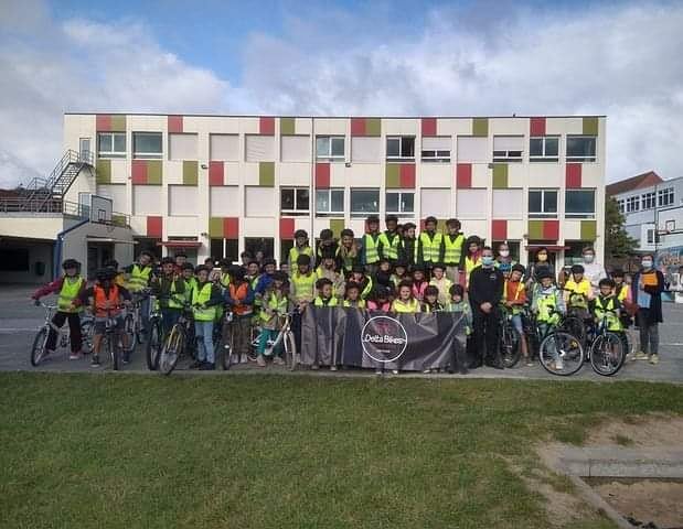 IN DE PERS