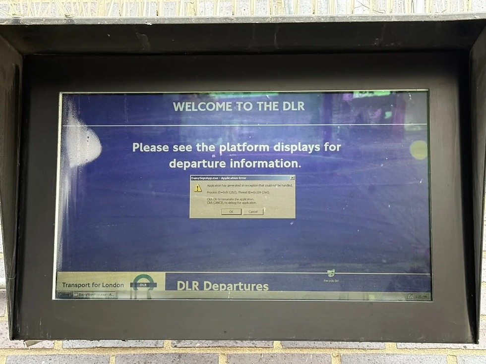 Windows da era XP aparece em erro de sistema em estação de trem automatizado de Londres