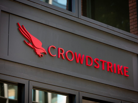 CrowdStrike anuncia demissão de 500 funcionários em reestruturação estratégica