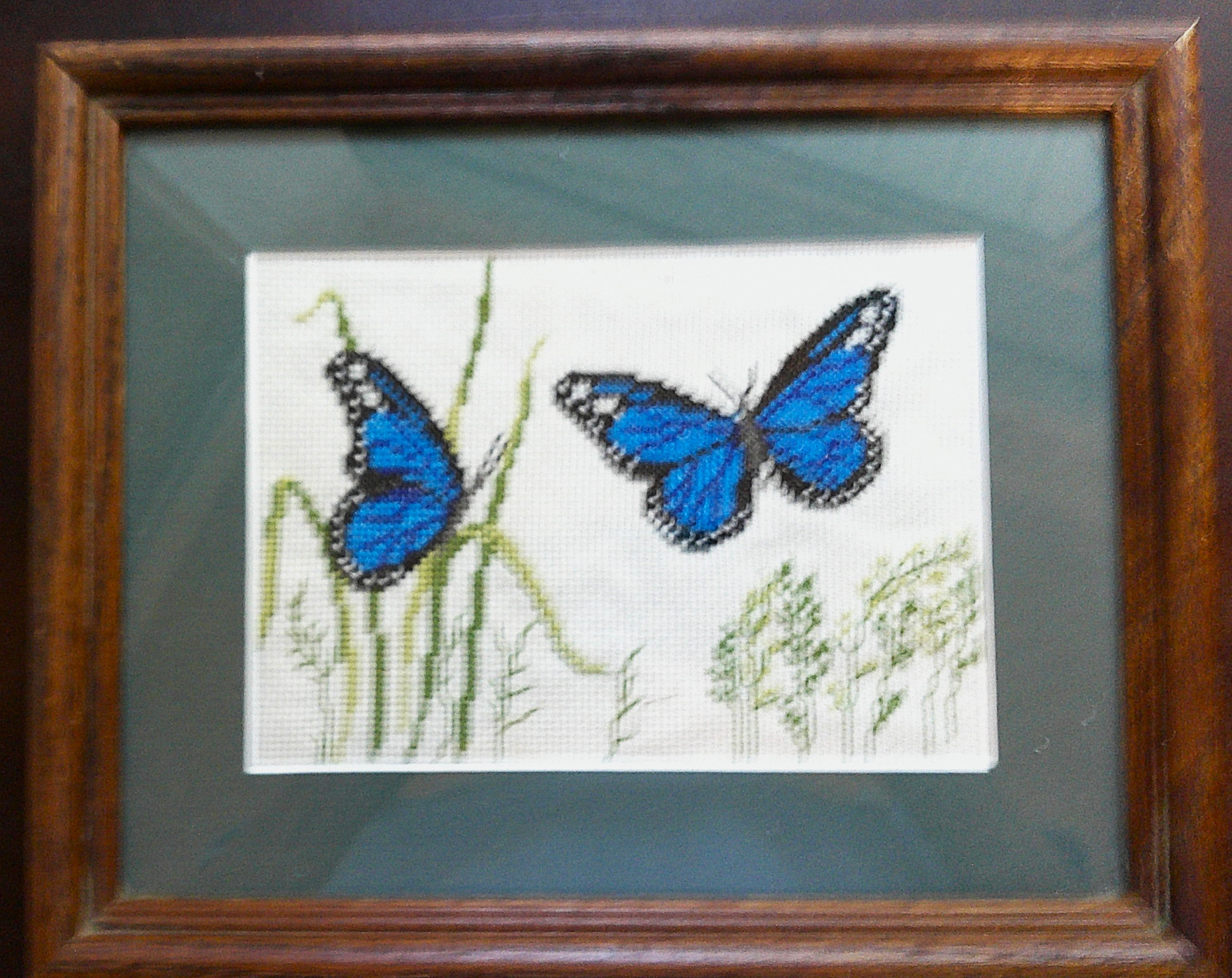Butterfly Wall Art: 11X9-inches Cross-stitched Wall Decor