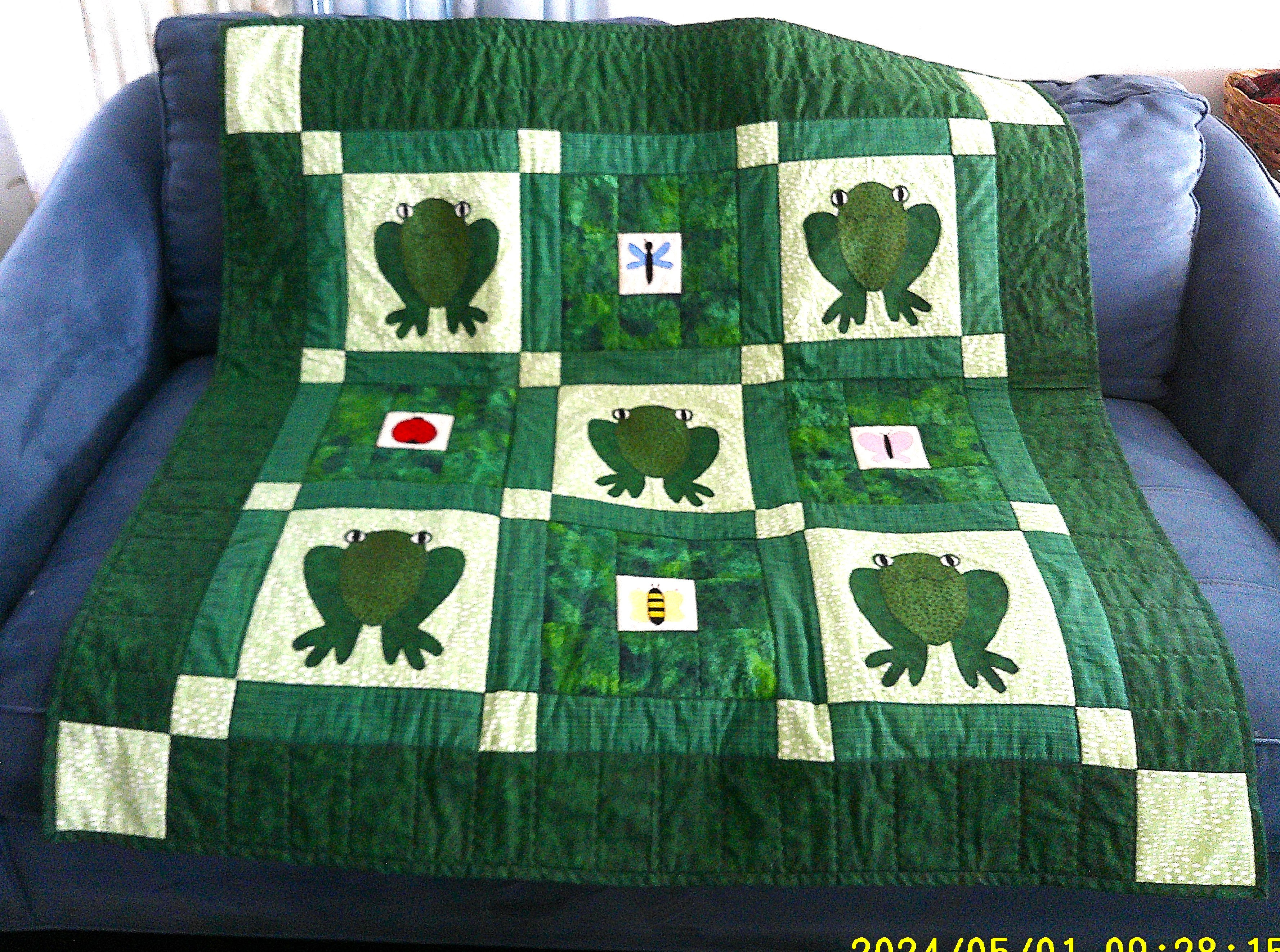 Frog & Garden Insect Quilt: 40x42 inches Appliqued & Pieced Throw