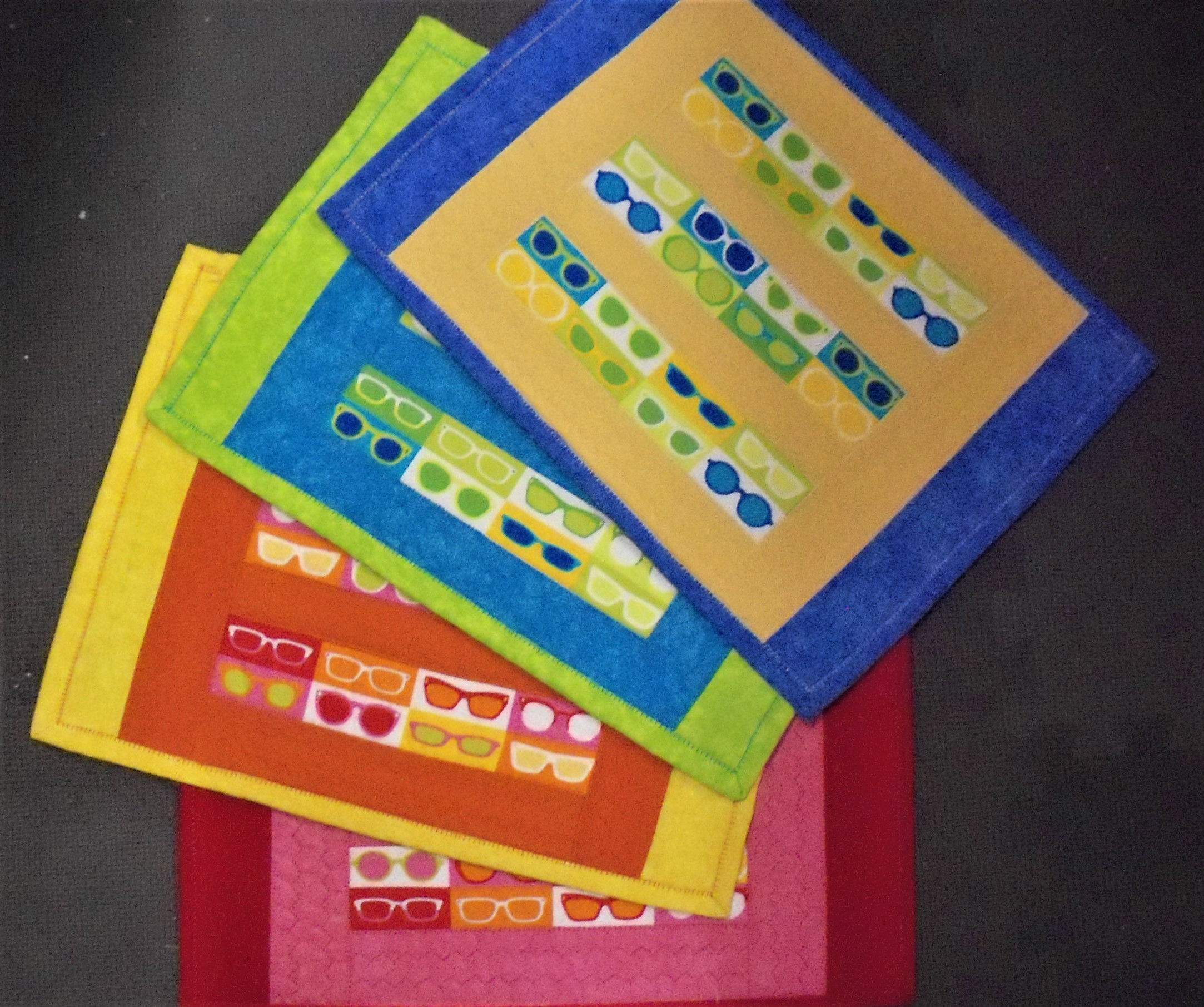 Set of 4: Summer Placemats: 16.5x12-Pieced Table Decor