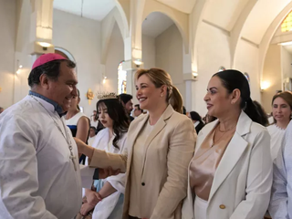 Acude gobernadora a reapertura de la Co-Catedral en Madera