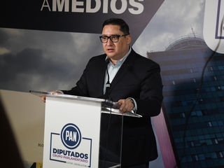 Respaldan diputados del PAN a Mario Vázquez y condenan violencia en el Senado