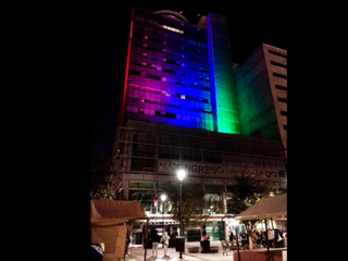 Iluminarán edificios oficiales por el Día Estatal de las Enfermedades Raras