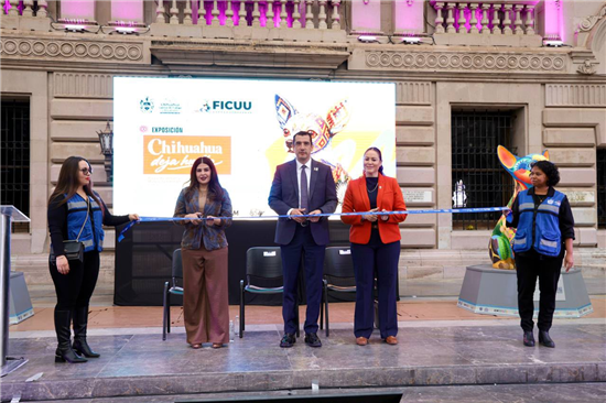 Alcalde René Chavira inaugura exposición “Chihuahua Deja Huella”