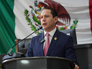 Propone José Luis Villalobos se garanticen políticas públicas con igualdad de género desde la Constitución