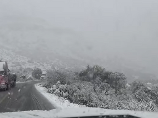 Intensa nevada cierra carretera Janos-Agua Prieta por ingreso de la Novena Tormenta Invernal