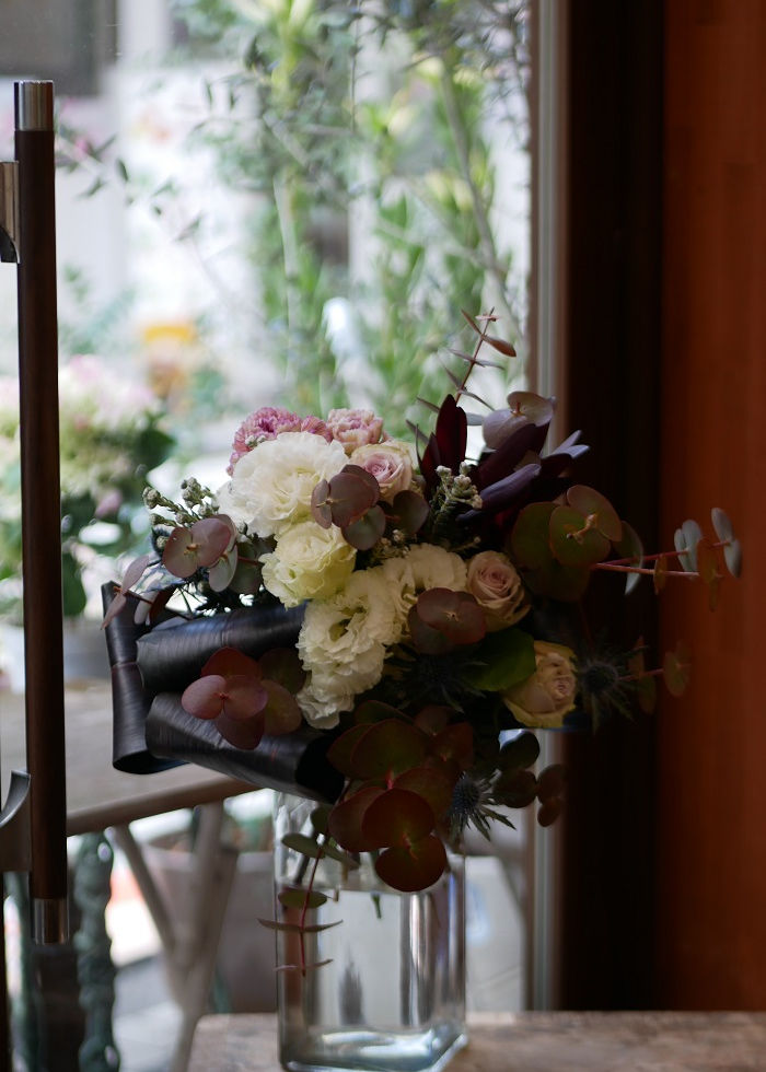 お悔やみ花 専門店 お供え花 お供え 花束 生花 シック お供え花 アンティークカラー くすみカラー モダン 仏花 一周忌 三回忌 四十九日 月命日 枕花 お盆 初盆 新盆 命日 仏事 お彼岸 ペット