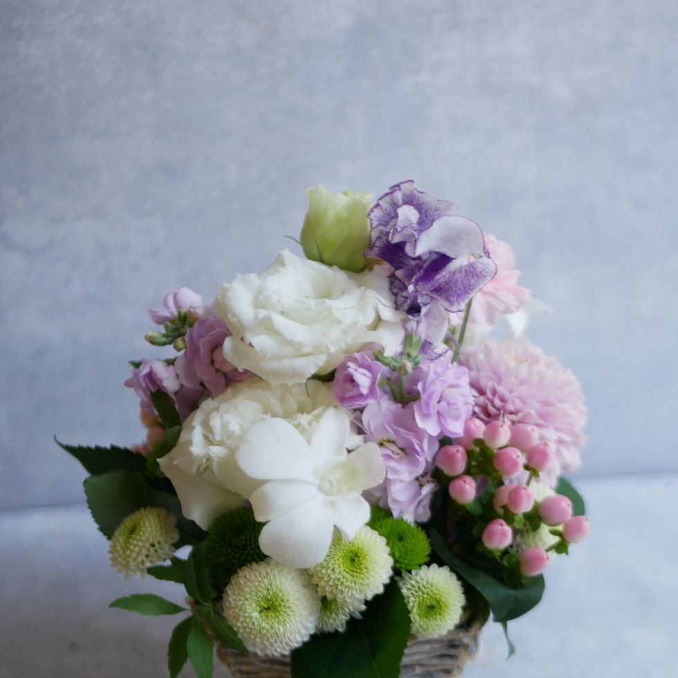 お悔やみ花 専門店 お供え花 お供え 花 アレンジメント やさしい色合い 供花 モダン 洋風 仏花 一周忌 三回忌 四十九日 月命日 枕花 お盆 初盆 新盆 命日 仏事 お彼岸 ペット