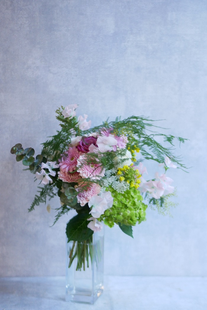 お供え 花 花束 ピンク 紫 グリーン 洋風 モダン 野の花 仏花 一周忌 三回忌 四十九日 月命日 枕花 お盆 初盆 新盆 命日 仏事 お彼岸 ペット