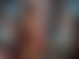 Delta performing at her pop up show in Camden