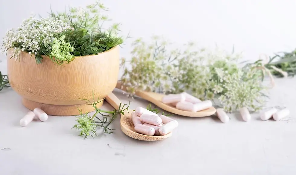 naturopathe-medicament-herbes-nature.jpg.webp