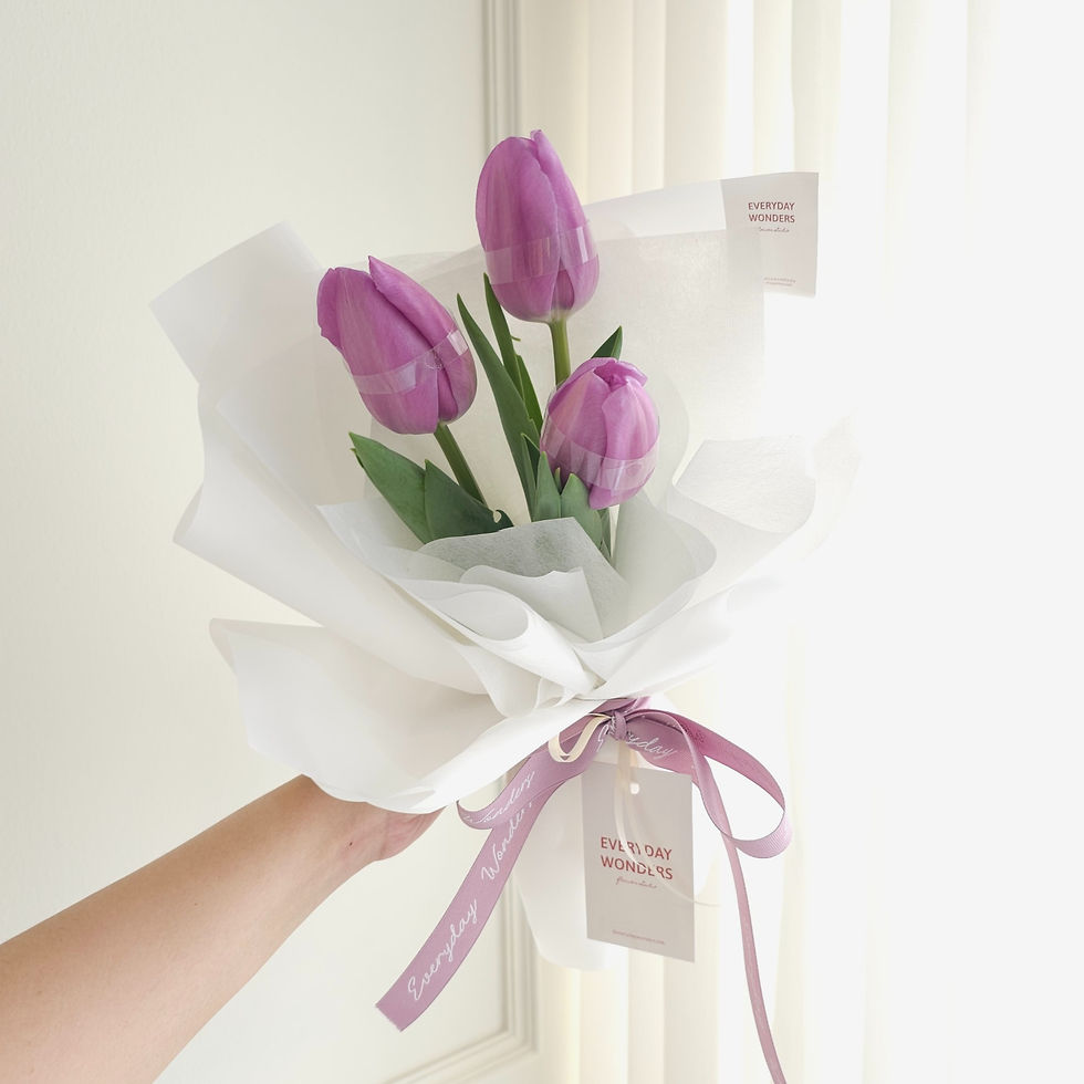 3 Tulips bouquet : purple