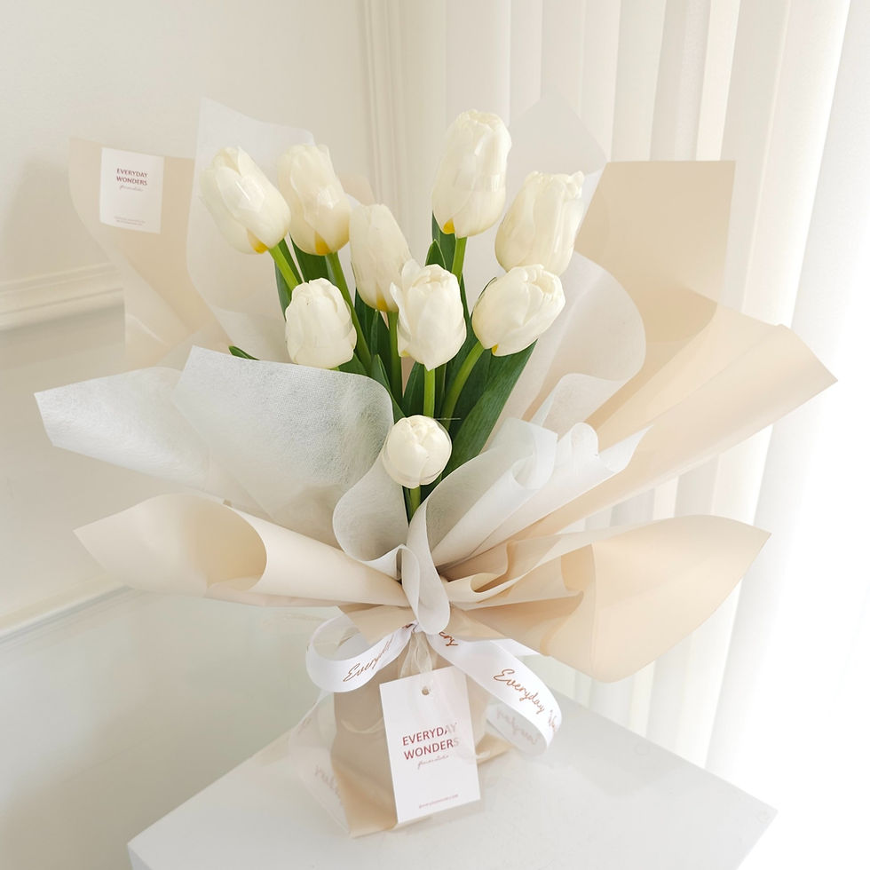 Thumbnail: 9 Tulips bouquet : white